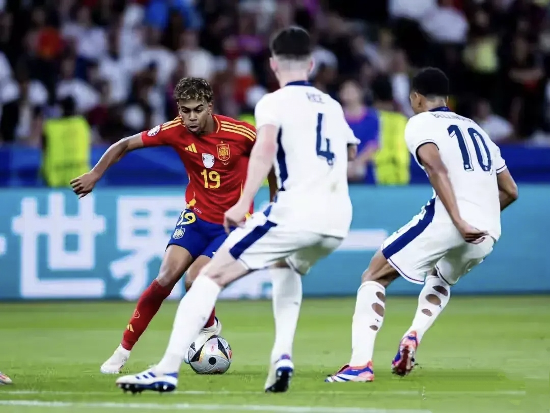  内马尔关键节点出色防守，西班牙队带队取胜！爱游戏 AYX 中国官方网站
